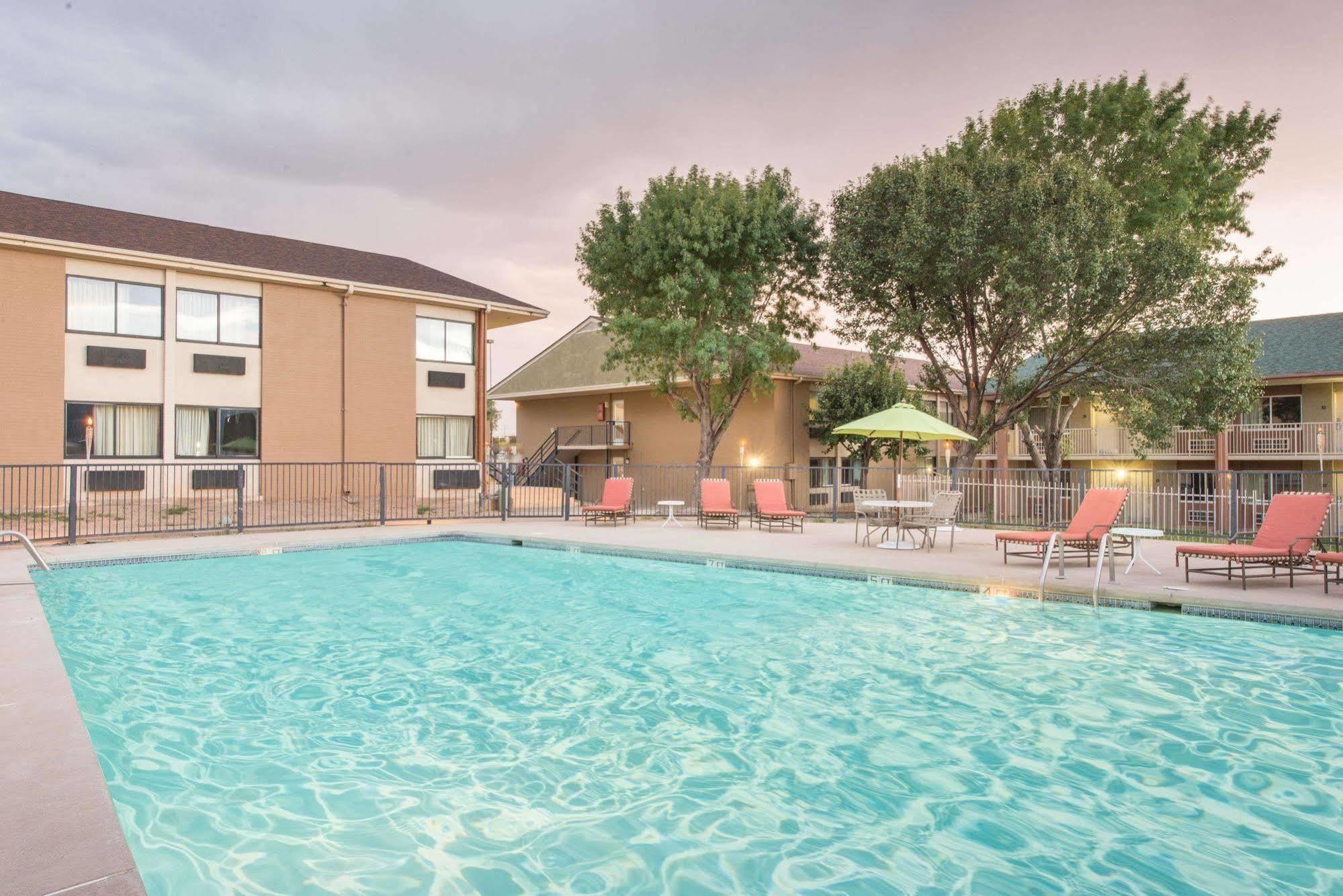 Ramada By Wyndham Albuquerque East酒店 外观 照片